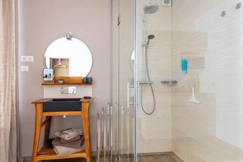 Studio Chic Avec Salon Et Terrasse Privee Apartment Tourcoing Exterior photo